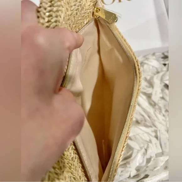 Christian Dior Raffia/Rattan Beauty Clutch Pouch Limited Edition 2023 - Picture 4 of 6